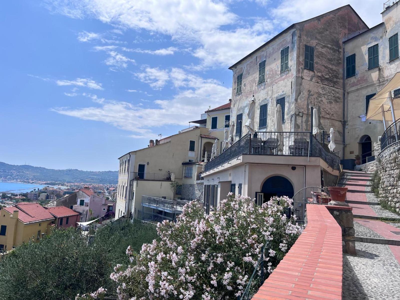 La Finestra Sul Borgo Cervo Exterior foto